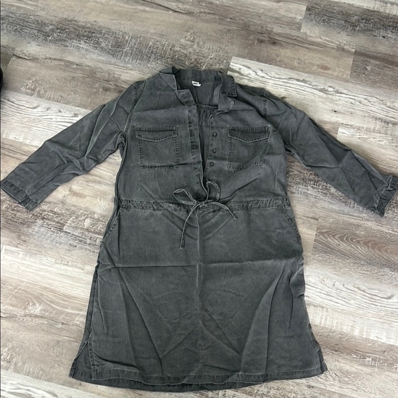 Gray Utility Dress with Pockets - Picture 2 of 8
